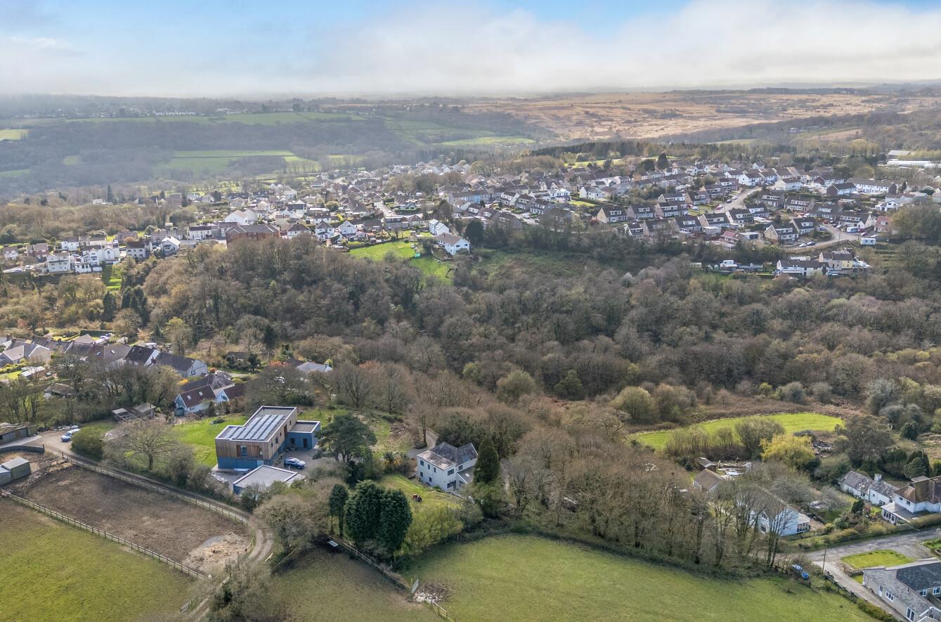 Brynaeron, Dunvant, Swansea, SA2 7UX